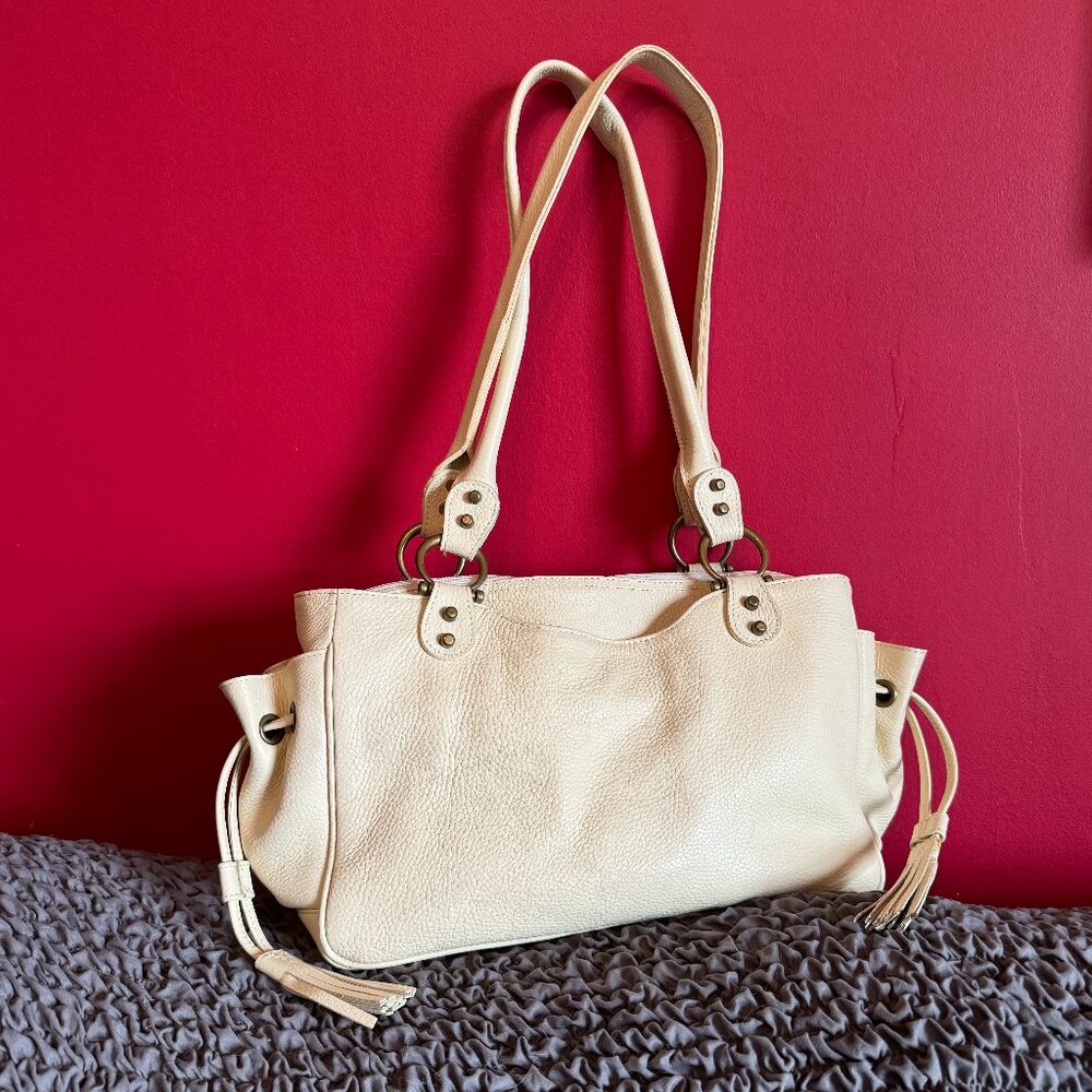 OMBU White/Cream Leather Purse - Three Pockets! Amazing Condition